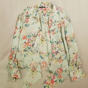 Violet + Claire Floral Button Down Blouse